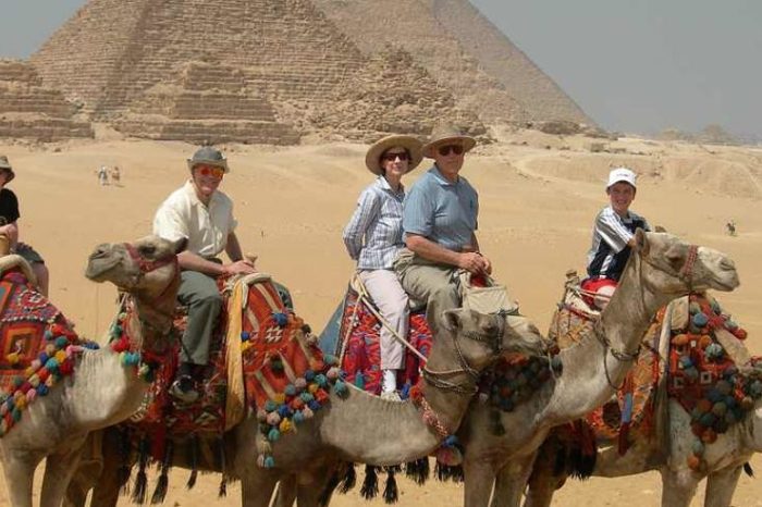 Cairo from Sharm el-sheikh by plane full day guided tour-small group